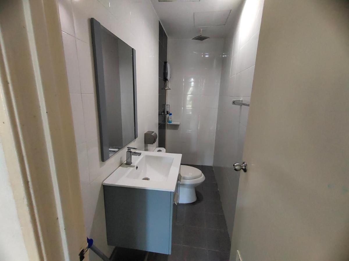 2 Rooms Homestay Deviana Wakaf Che Yeh Kota Bharu Exterior foto